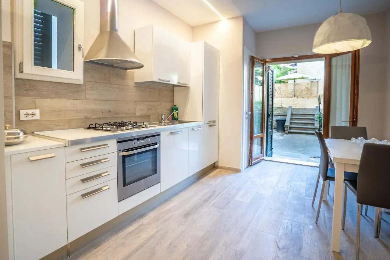 Em Apartment Siena